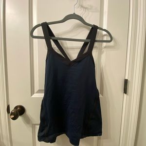 Lululemon athletic top